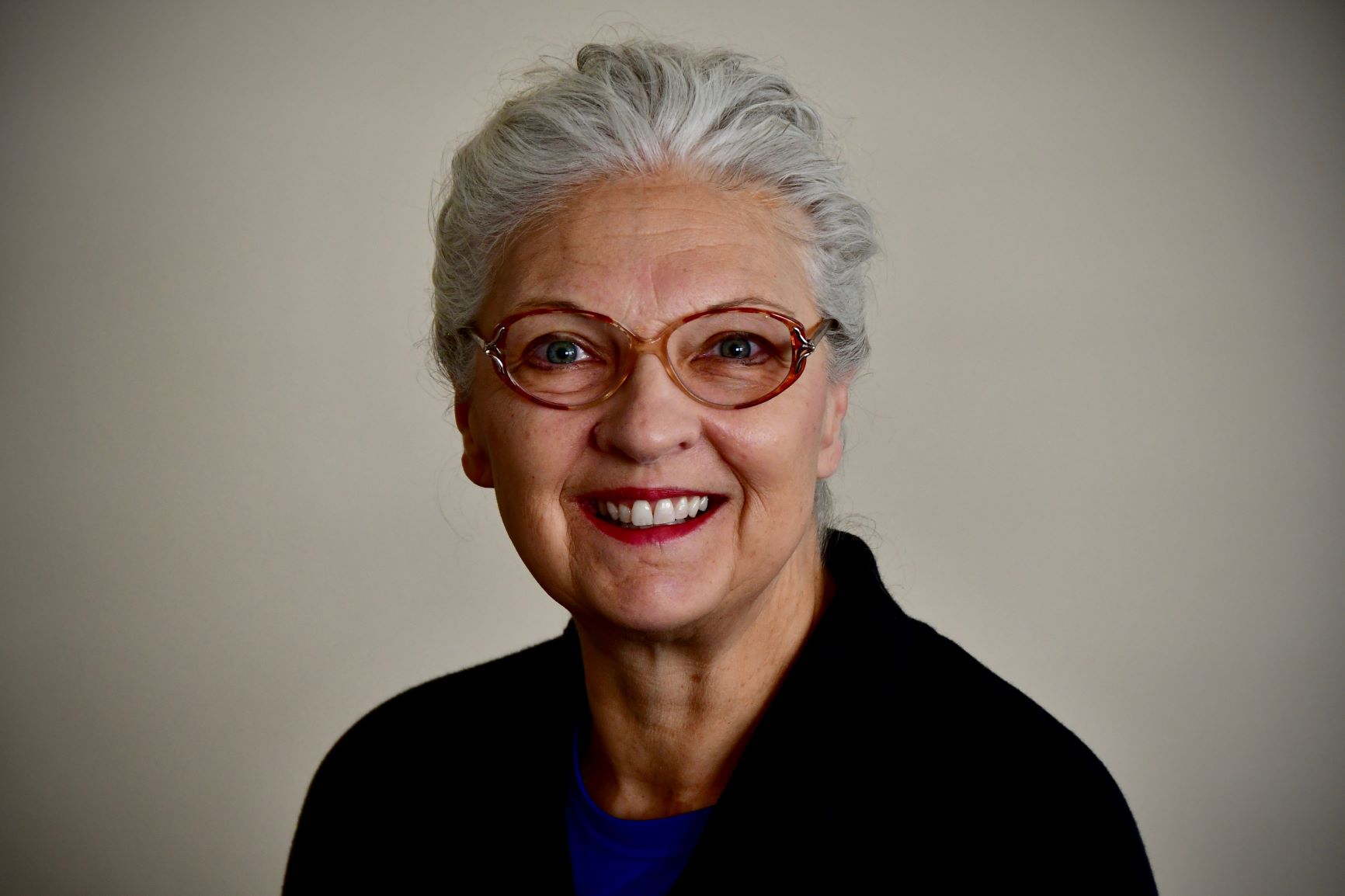 Dr. Carolynn Zonia